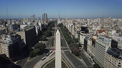 L'obelisco, progettato dall'architetto Alberto Prebisch, a Buenos Aires