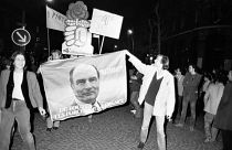 Paris, le 10 mai 1981 : "le peuple de gauche" célèbre la victoire de François Mitterrand 