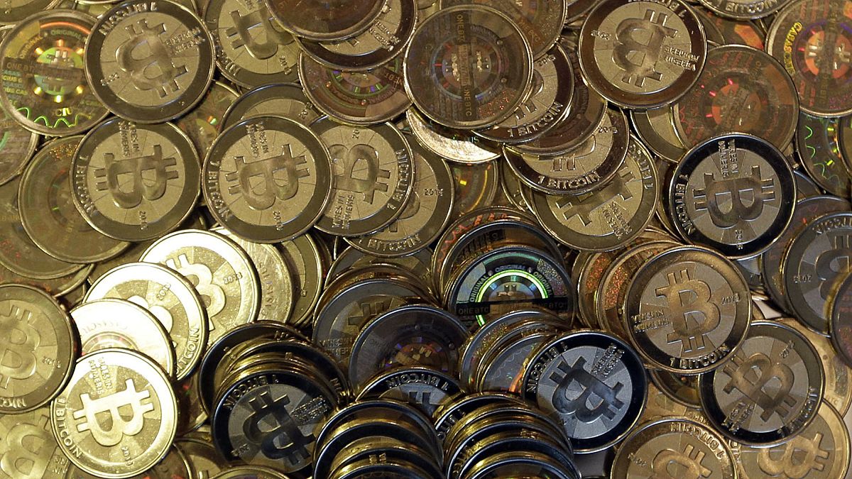 Zuhant a bitcoin árfolyama