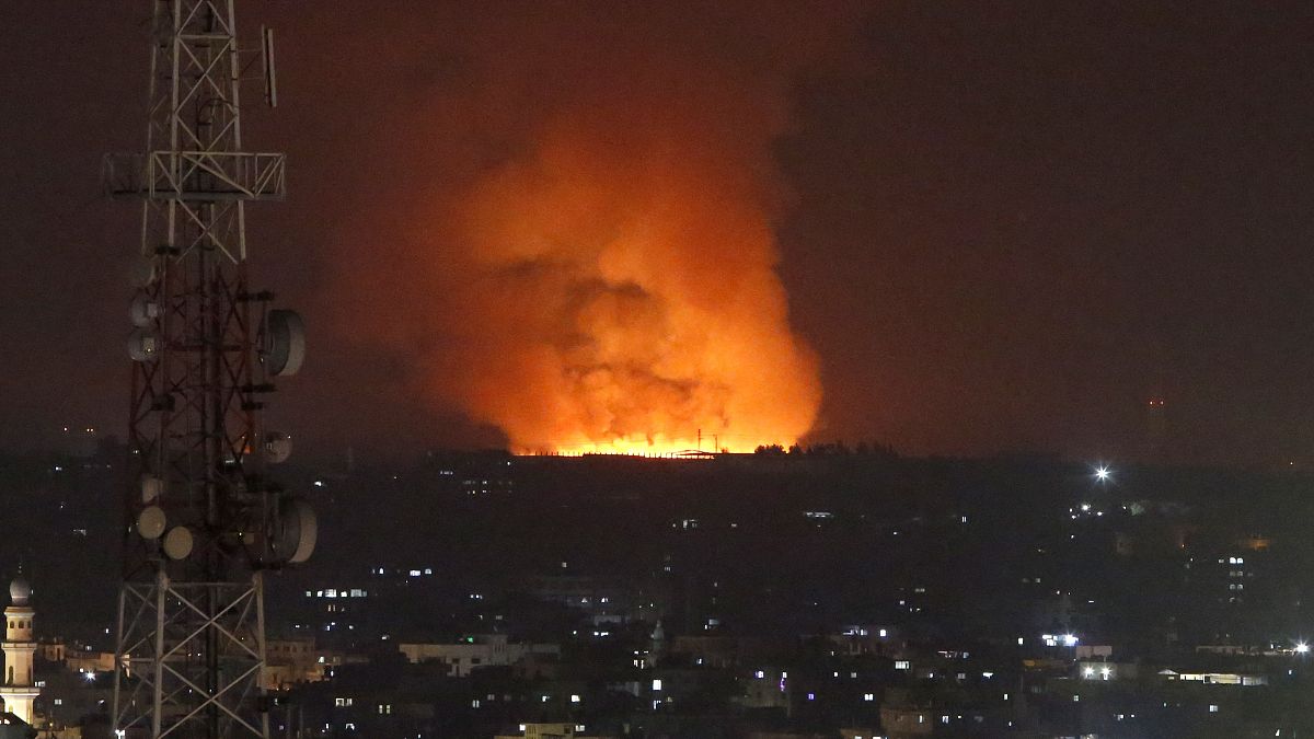تصویری از حمله هوایی اسرائیل به نوار غزه در بامداد سه شنبه