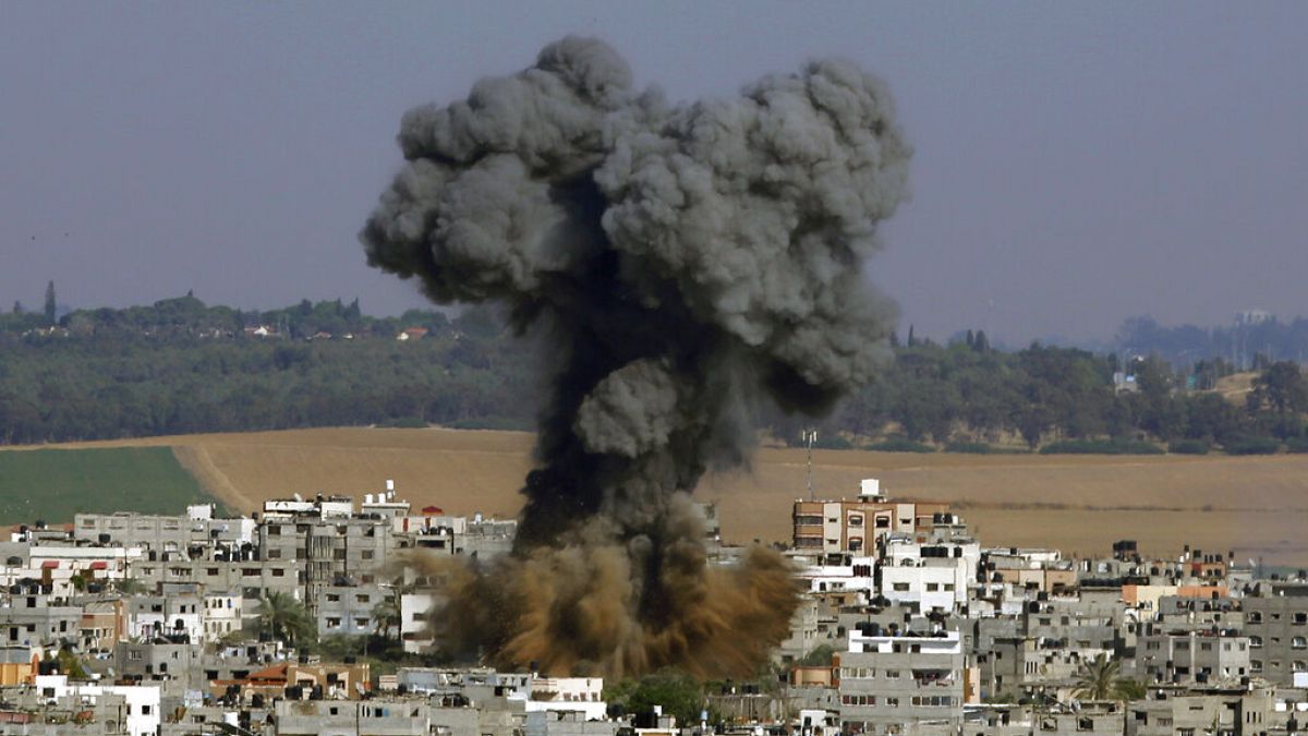 Israels Angriffe auf Gaza - nach Hamas-Raketen auf Israel