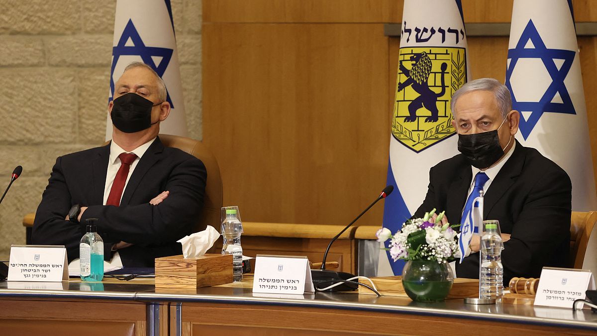 رئيس الوزراء الإسرائيلي بنيامين نتنياهو ووزير الدفاع بيني غانتس