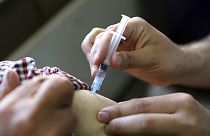  جزيرة ناورو تسجل "رقما قياسيا عالميا" بعد تطعيم كل سكانها البالغين ضد كورونا