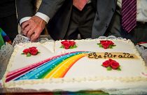 خلال حفل زفاف أول زوجين مثليين في ألمانيا يتزوجان قانونًا في قاعة بلدية شوينبيرج في برلين، 1 أكتوبر 2017