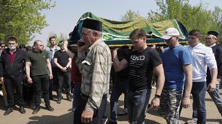 Az iskolai vérengzés áldozataira emlékeztek a tatárföldi Kazanyban