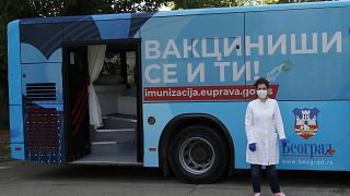 Una de las unidades móviles de vacunación del Ayuntamiento de Belgrado