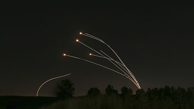 قصف صاروخي وتصعيد عنيف بين قطاع غزة وإسرائيل