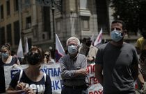 Συγκέντρωση διαμαρτυρίας στην είσοδο του υπουργείου Εργασίας, Αθήνα, Τετάρτη 12 Μαΐου 2021.