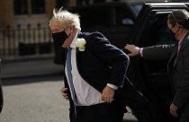 Covid-19 : Boris Johnson promet une "enquête indépendante" 