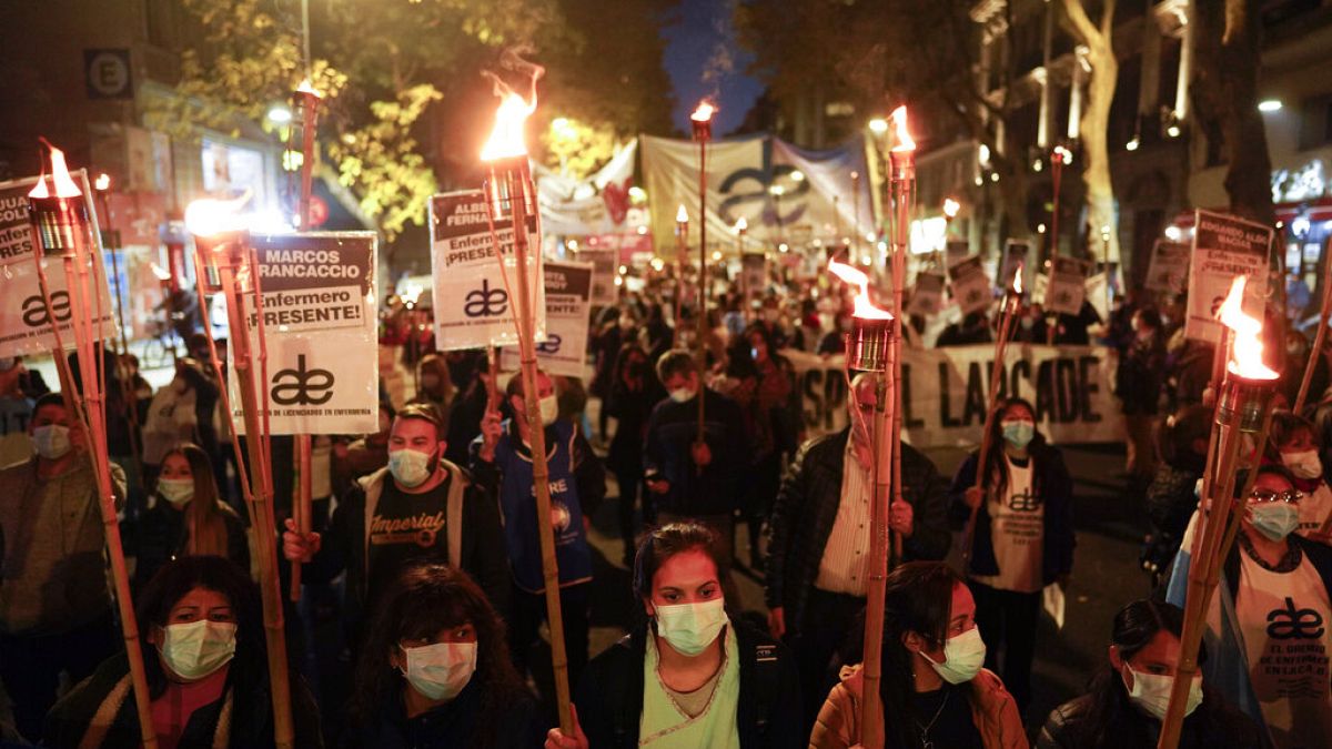 Los profesionales de enfermería se manifiestan en Buenos Aires, Argentina