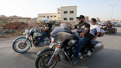 I centauri della pace. A Bengasi motociclisti in strada per dire stop alle guerre
