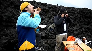 Pizza auf dem Vulkan: Die erstaunlichsten Videos der Woche am 15.05.