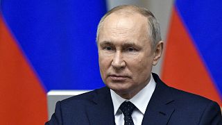 Rusya Devlet Başkanı Putin, Ukrayna'nın bir 'anti-Rusya' platforma dönüştüğünü söyledi.