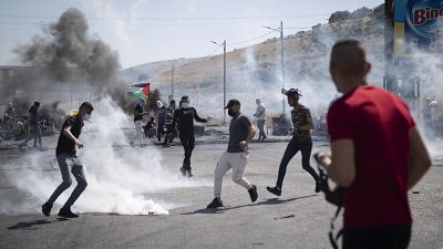 Conflit au Proche-Orient : Israël face à plusieurs fronts, heurts sanglants en Cisjordanie