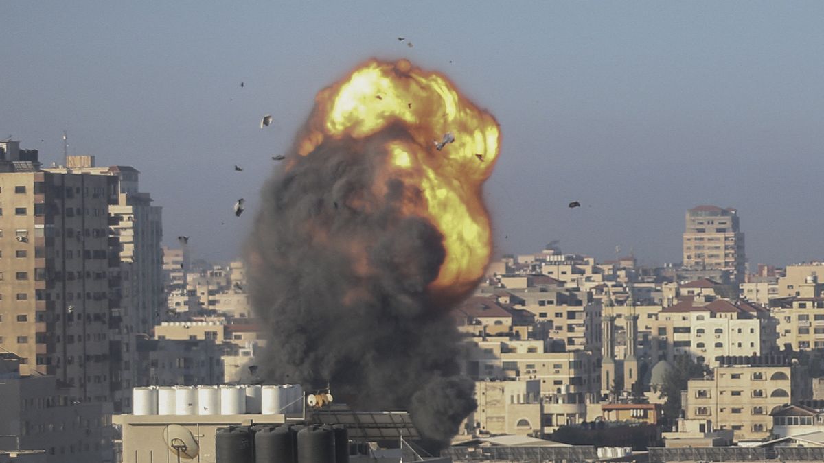 قطاع غزة تحت القصف