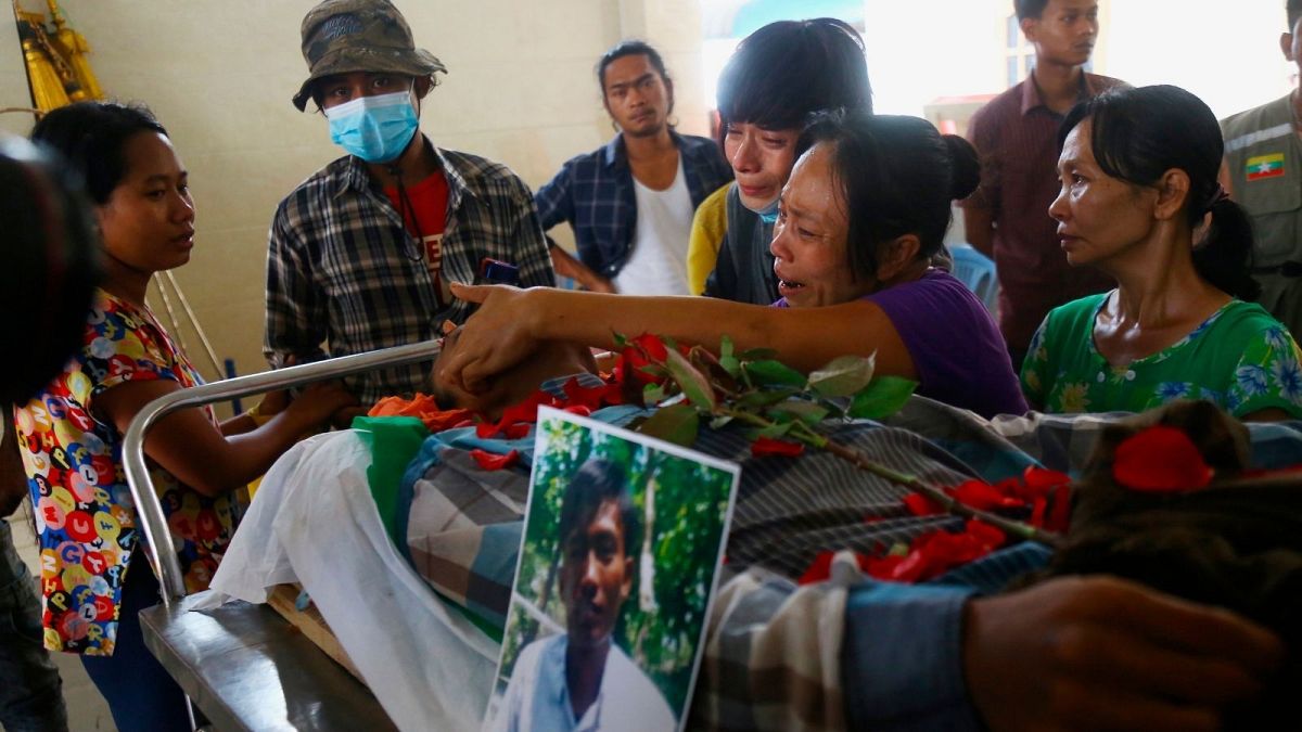 یکی از کشته‌شدگان اعتراضات میانمار (عکس تزئینی است)
