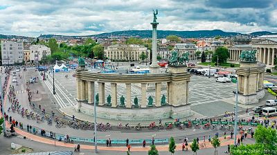 A Hősök teréről rajtolt a mezőny a Tour de Hongrie budapesti, utolsó szakaszán