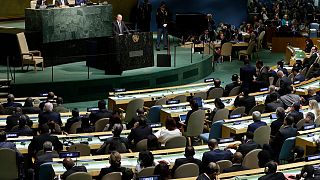  أكد رئيس الوزراء الفلسطيني محمد اشتية الاثنين أن الفلسطينيين سيتوجهون الى الجمعية العامة للأمم المتحدة لإدانة اسرائيل