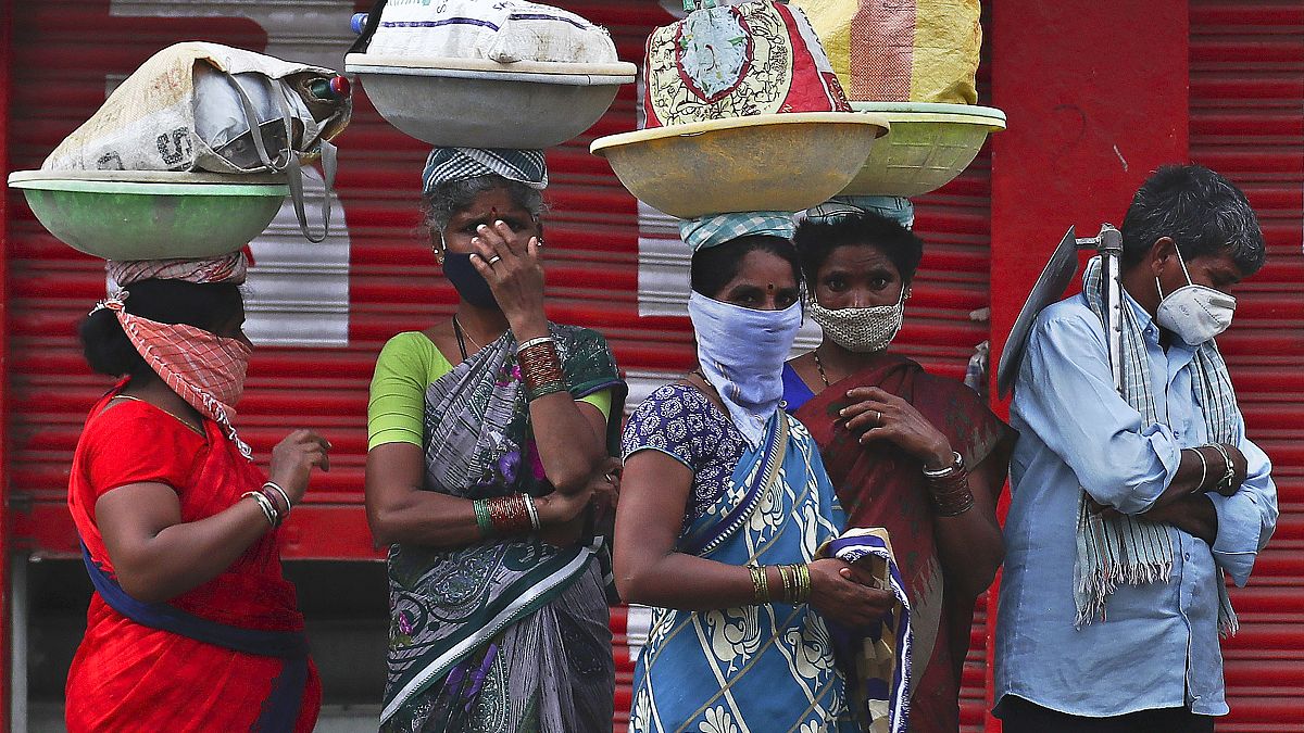 Индия столкнулась с эпидемией "черной плесени"