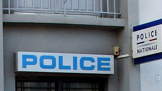 توقيف رجل في ليون الفرنسية أجرى 27 ألف اتصال بالشرطة والدرك