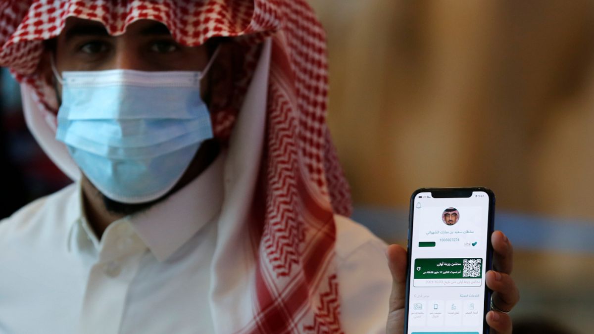 شهادة الحصول على الجرعة الأولى من اللقاح المضاد لكوفيد-19 في السعودية