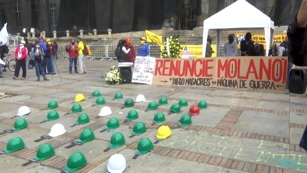 Protesta contra el ministro de defensa de Colombia Diego Molano