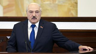 El presidente bielorruso, Alexandr Lukashenko, se dirige al parlamento en Minsk, el 26 de mayo de 2021