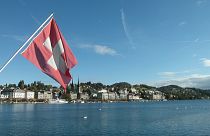 UE lamenta fim das negociações com a Suíça