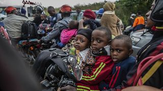 Lávakitörés veszélye miatt tömegek távoznak a kelet-kongói Gomából