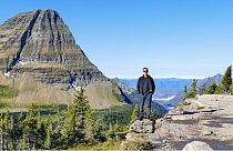 Orlando Osorio al Glacier National Park, nel Montana, Stati Uniti