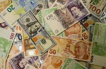 Dolar, Euro, Sterlin ve Türk Lirası para birimleri