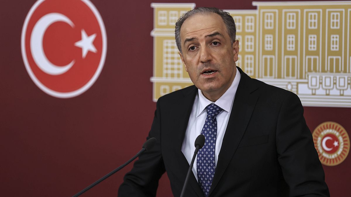DEVA Partisi Milletvekili Mustafa Yeneroğlu