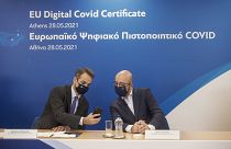 Presentan en Grecia el nuevo certificado COVID digital de la UE