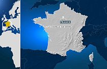 مردی در فرانسه پس از حمله با چاقو و اسلحه به پلیس به ضرب گلوله کشته شد