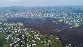 Goma évacuée, menacée par l'éruption du volcan : 400 000 personnes fuient la ville de RDC