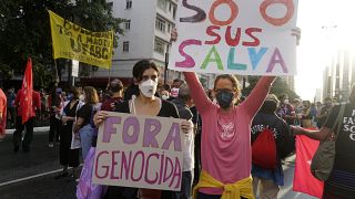 Brezilya'da binlerce kişi Bolsonaro'yu protesto etti