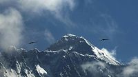کوهنورد نپالی برای  بیست‌وششمین بار رکورد فتح اورست را شکست