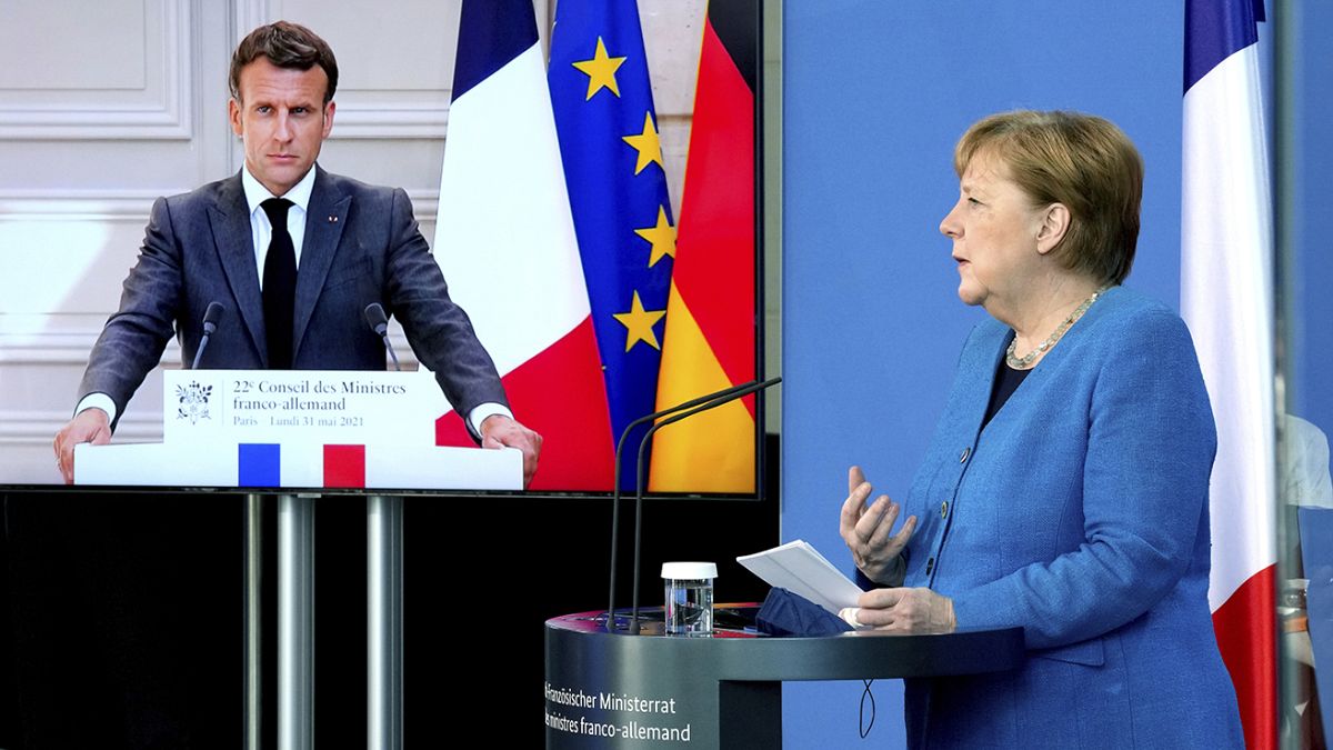 Almanya Başbakanı Angela Merkel ile Fransa Cumhurbaşkanı Emmanuel Macron, sanal ortak basın toplantısı düzenledi