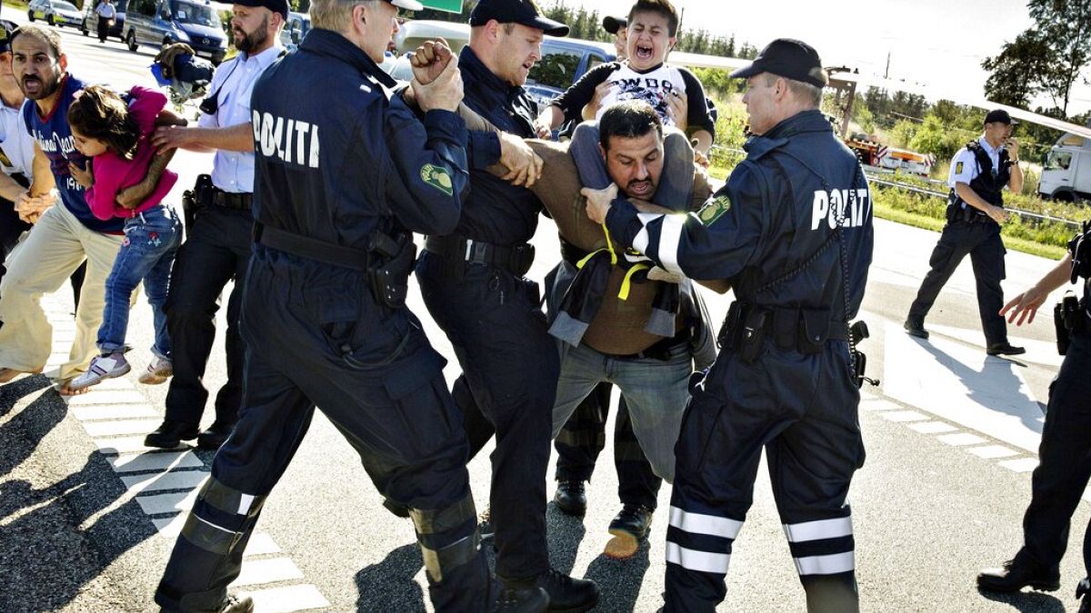 Συγκρούσεις αστυνομίας - μεταναστών στη Δανία (2015) - φώτο αρχείου