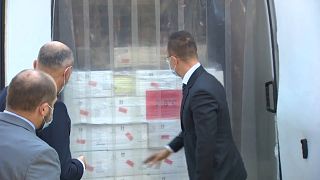El primer ministro esloveno Janez Jansa recibió el envío de vacunas de Hungría