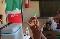 Drones distribuem vacinas no Gana