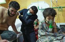ضحايا لهجوم تقول منظمة حظر الأسلحة إن الجيش السوري استخدم فيه أسلحة كيميائية