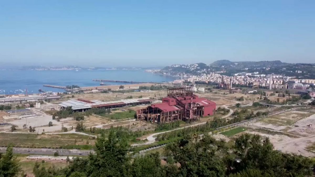 Neustart nach Covid-19: Signale aus Ex-Stahlwerk in Neapel