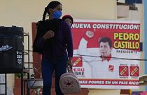 Peru'da devlet başkanlığı seçimi için oy verme işlemi başladı