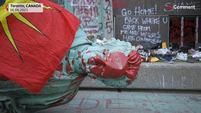 Τορόντο: Ξέσπασαν την οργή τους στο άγαλμα του Ράιερσον