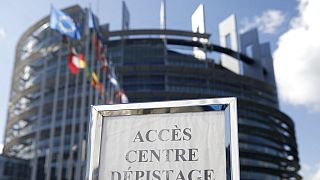 استخدام مقر البرلمان الأوروبي في ستراسبورغ في فرنسا كمركز لاختبار فيروس كورونا بشكل مؤقت، يوم الثلاثاء 12 مايو 2020
