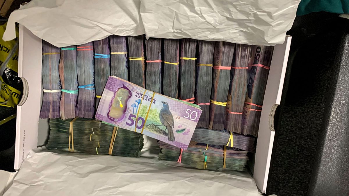 Photo non datée de billets de dollar néozélandais saisis dans le cadre de l'opération Trojan