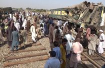 Tragikus vonatszerencsétlenség Pakisztánban