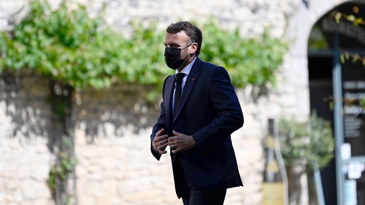 Photo d'illustration : Emmanuel Macron en visite à Martel - département français du Lot -, le 3 juin 2021