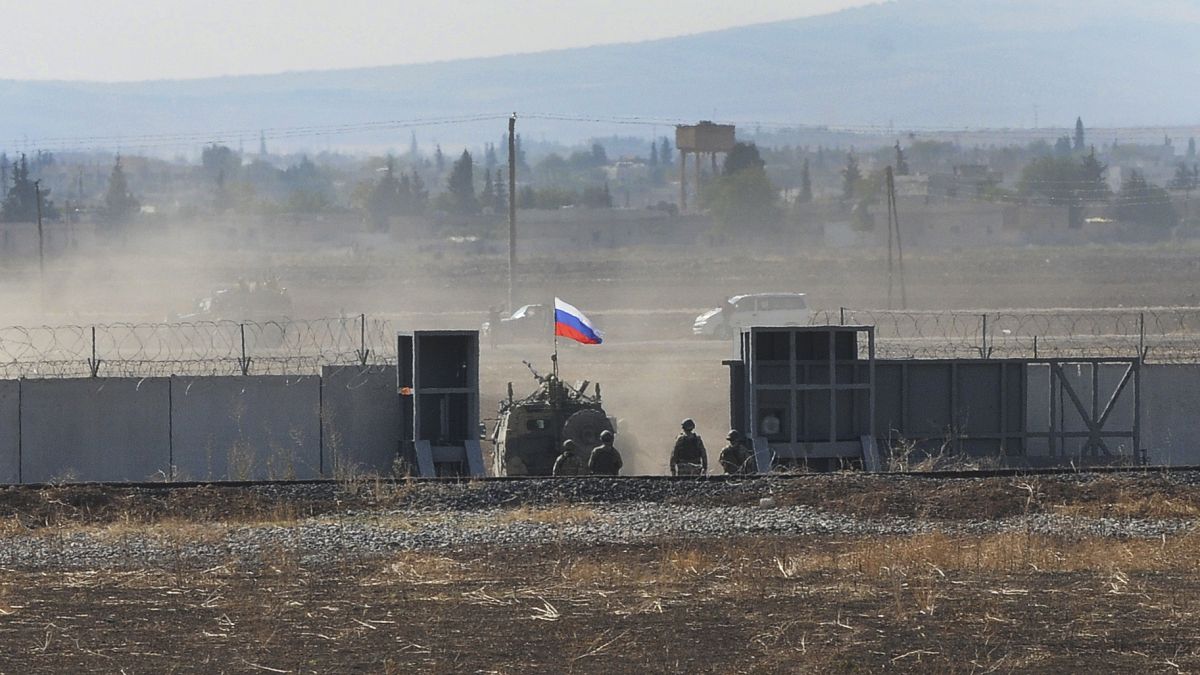 قوات روسية تدخل سوريا للقيام بدوريات مشتركة مع القوات التركية في سوروش جنوب شرقي تركيا. 2019/11/05
